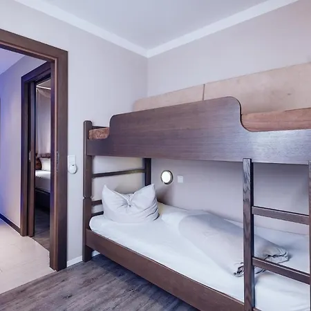 Familienresort Ellmauhof - Feriengut 4*