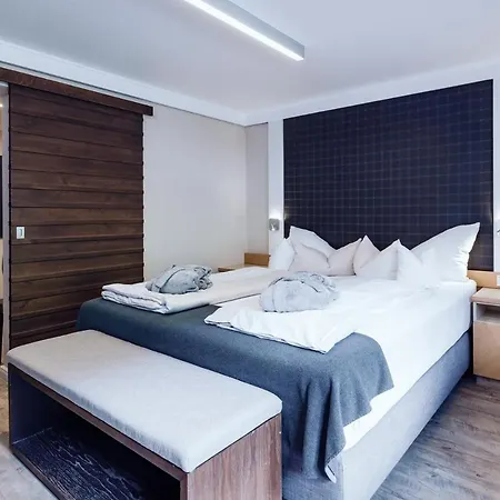 Familienresort Ellmauhof Hotel 4*
