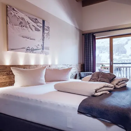 Szálloda Ellmauhof - Generationenresort 4*