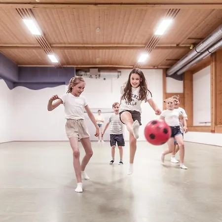 Ellmauhof - Generationenresort 4*