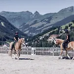 Hotel Ellmauhof - Generationenresort 4*