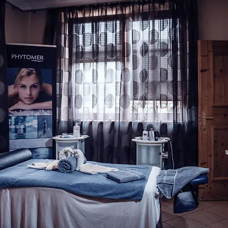 Ellmauhof - Generationenresort فندق