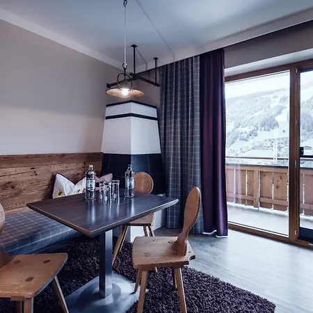 Ellmauhof - Generationenresort ホテル 4*