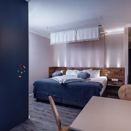 Ellmauhof - Generationenresort فندق 4*