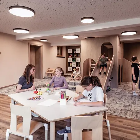 Ellmauhof - Generationenresort فندق سالباخ هينترغليم