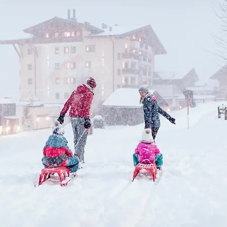 Ellmauhof - Generationenresort 4*