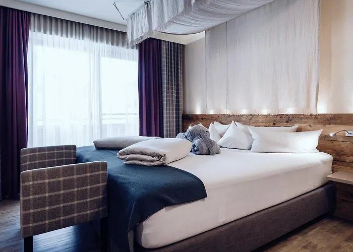 Hotell Ellmauhof - Generationenresort Saalbach-Hinterglemm