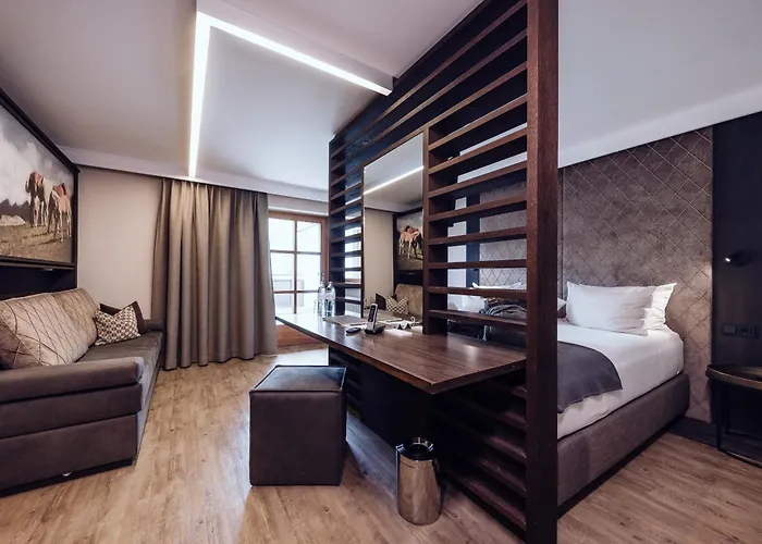 Ellmauhof - Generationenresort Hotel