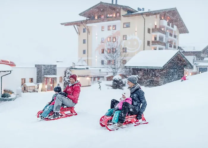 Hotell Ellmauhof - Generationenresort 4*